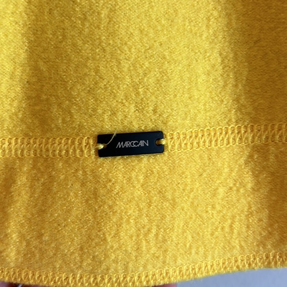 100% wool, fully lined Marc Cain Sport fun yellow skirt. Excellent condition. N5 - Picture 2 of 6